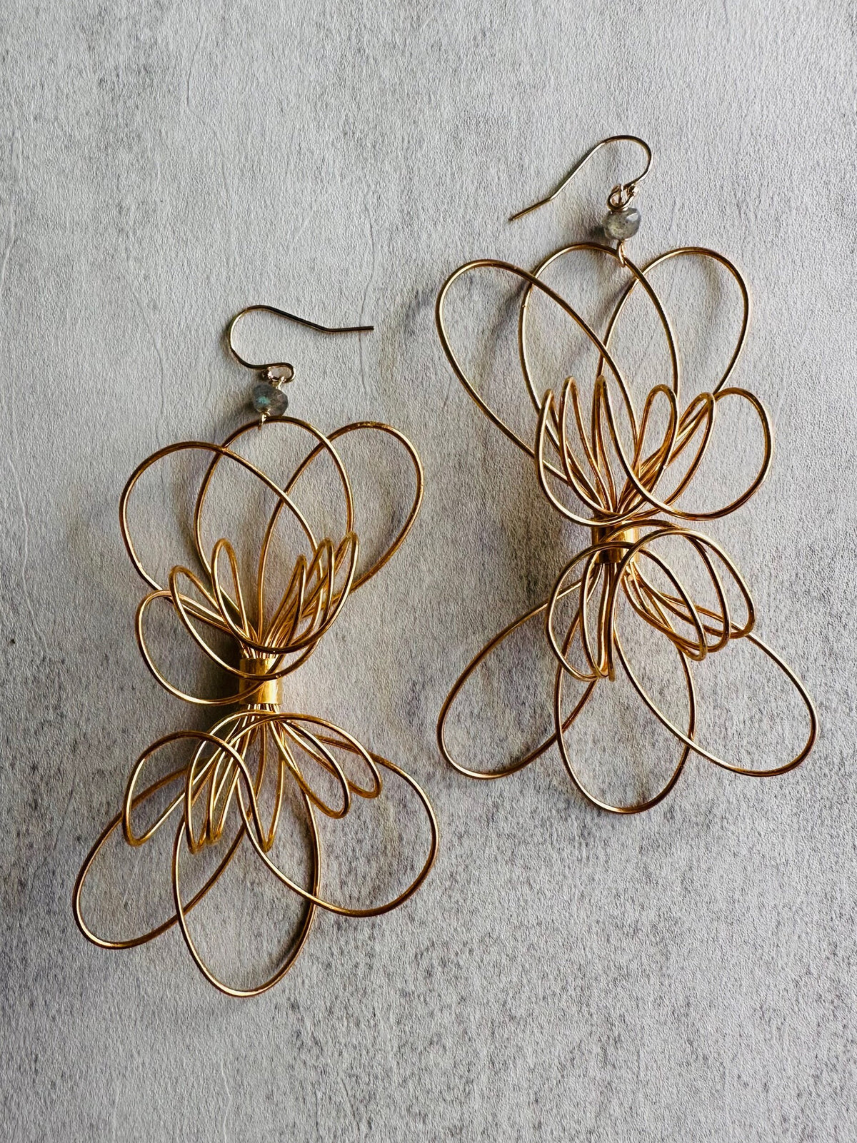 Vintage Bow Drops